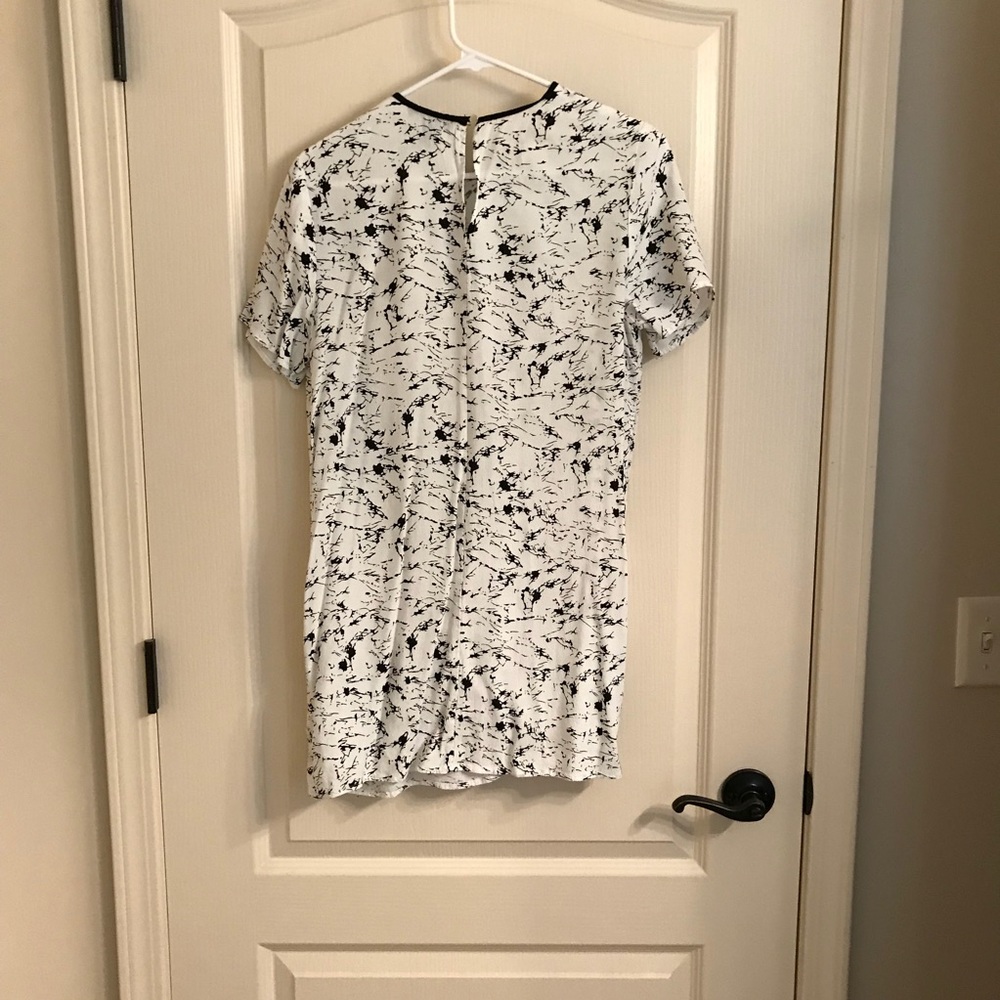 Extra Long Tee - Picture 2 of 3